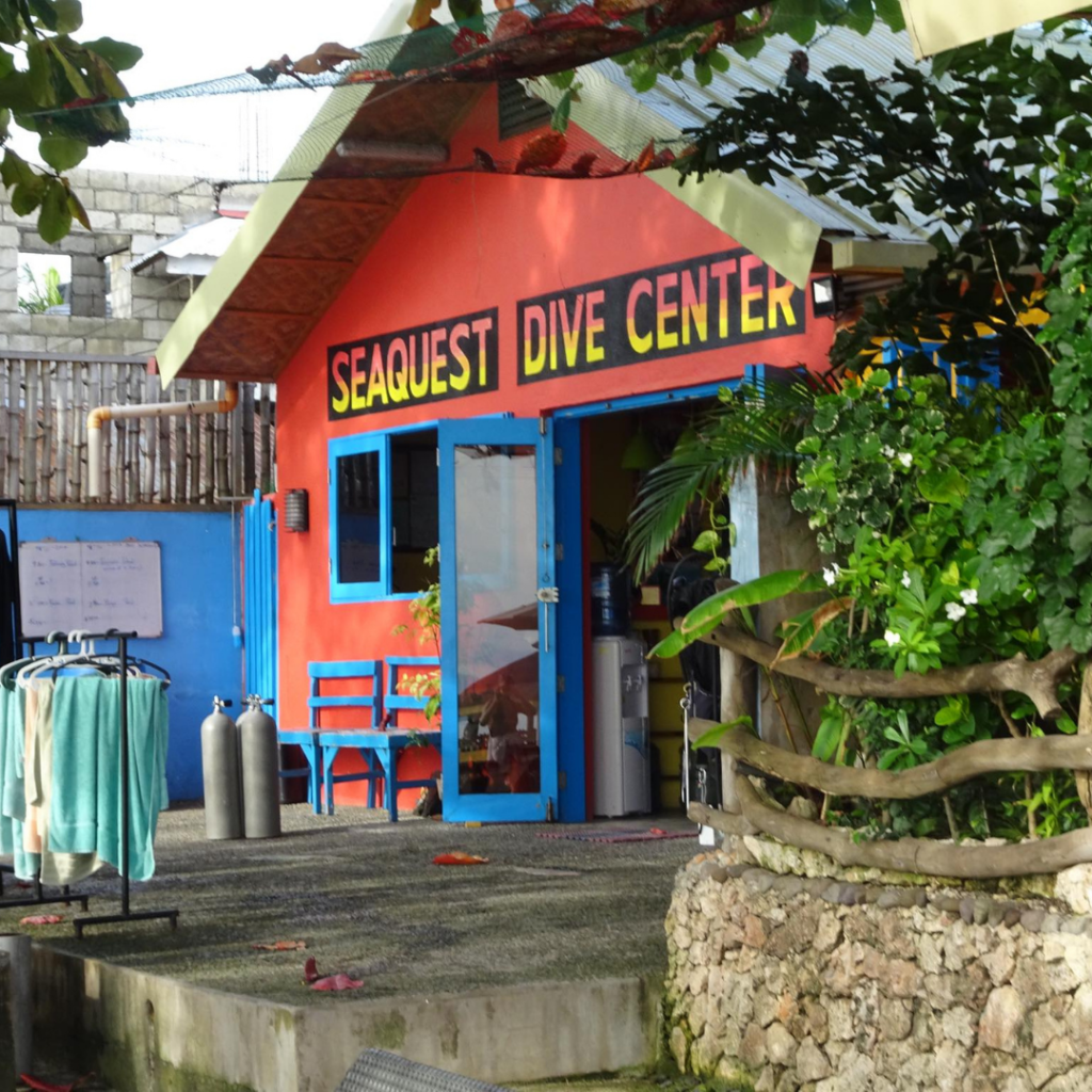 seaquest-dive-center-moalboal